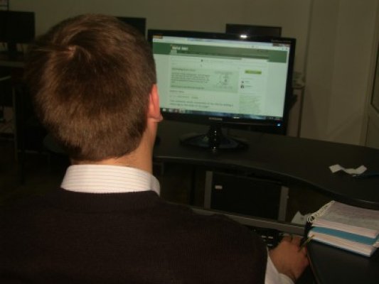 Compania americană AOL concediază 10% din cei circa 5.500 de angajaţi